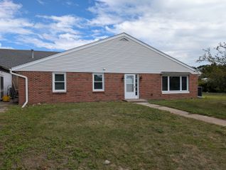 344 East Main Street, Clinton, CT 06413