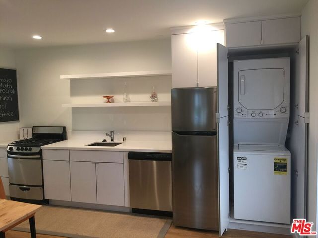 7040 Semrad Road, West Hills, CA 91307