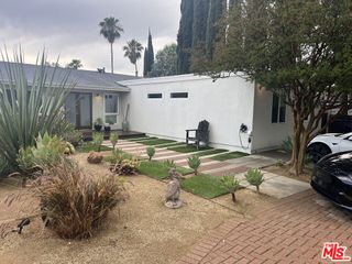 7040 Semrad Road, West Hills, CA 91307