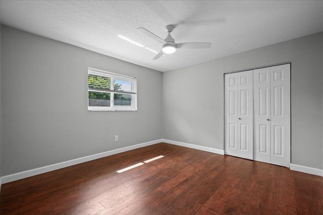 7423 Oakmont Drive, Greenacres, FL 33467