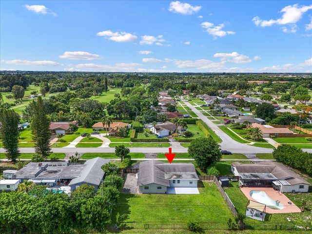 7423 Oakmont Drive, Greenacres, FL 33467