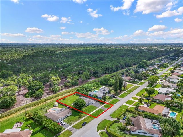 7423 Oakmont Drive, Greenacres, FL 33467