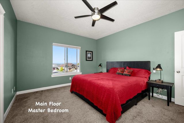 2706 W Howesdale Rd, Spokane, WA 99208