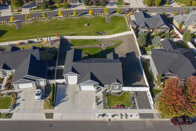 2706 W Howesdale Rd, Spokane, WA 99208