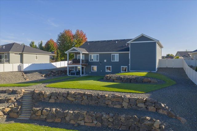 2706 W Howesdale Rd, Spokane, WA 99208