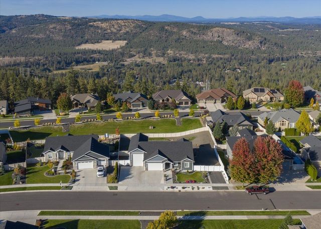 2706 W Howesdale Rd, Spokane, WA 99208