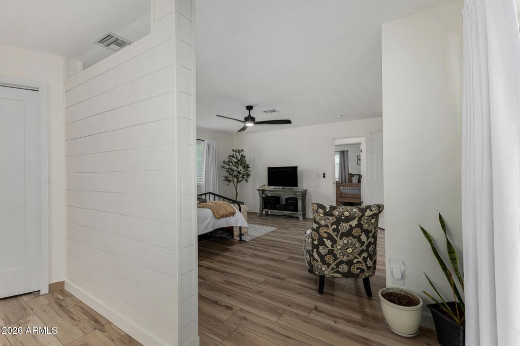 Image 21 of property listing at 338 E HARVARD Avenue, Gilbert, AZ 85234