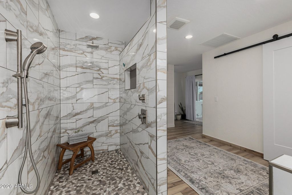 Image 25 of property listing at 338 E HARVARD Avenue, Gilbert, AZ 85234