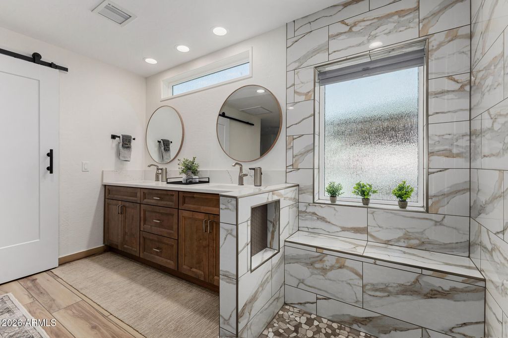 Image 26 of property listing at 338 E HARVARD Avenue, Gilbert, AZ 85234