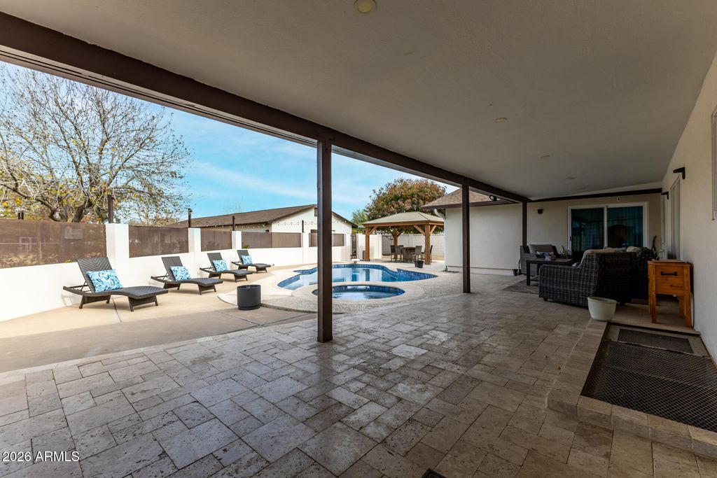 Image 37 of property listing at 338 E HARVARD Avenue, Gilbert, AZ 85234