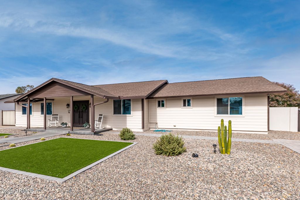 Image 4 of property listing at 338 E HARVARD Avenue, Gilbert, AZ 85234