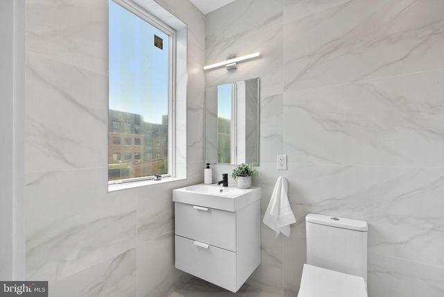 760 LAMONT ST NW, Washington, DC 20010