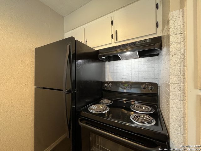 2802 Lasses Blvd Apt 13, San Antonio, TX 78223