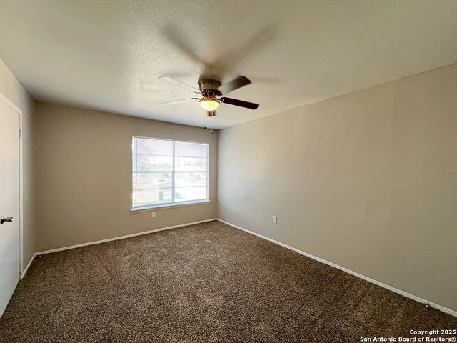 2802 Lasses Blvd Apt 13, San Antonio, TX 78223