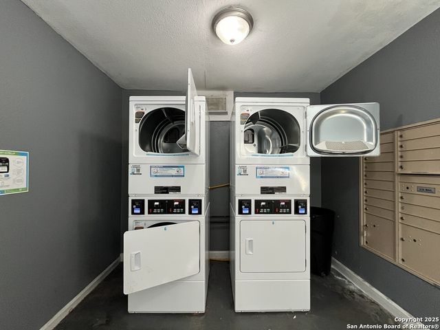 2802 Lasses Blvd Apt 13, San Antonio, TX 78223