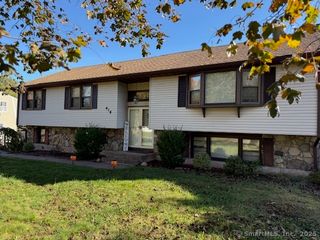 214 Valley View Road, Manchester, CT 06040