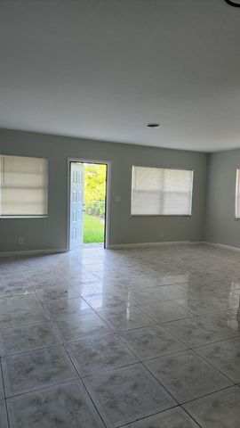 1523-1525 NW 8th Avenue, Fort Lauderdale, FL 33311