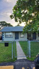 1523-1525 NW 8th Avenue, Fort Lauderdale, FL 33311