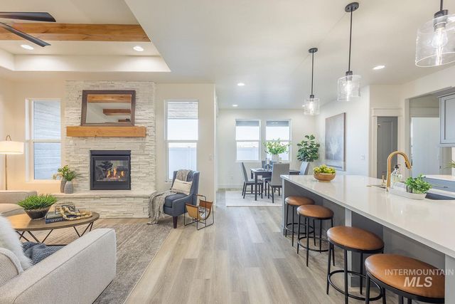 1740 Sandbar Rd, Emmett, ID 83617
