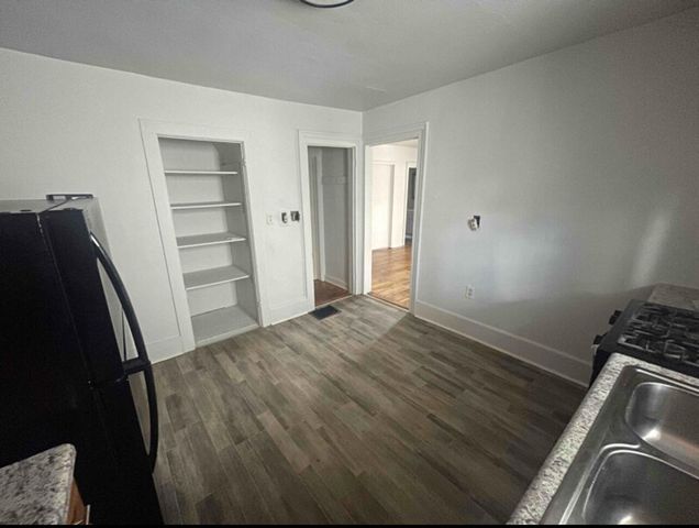 311 Quarry Street, Jackson, MI 49201