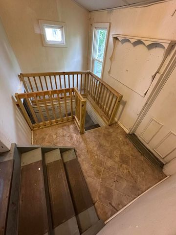 311 Quarry Street, Jackson, MI 49201