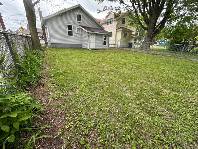311 Quarry Street, Jackson, MI 49201