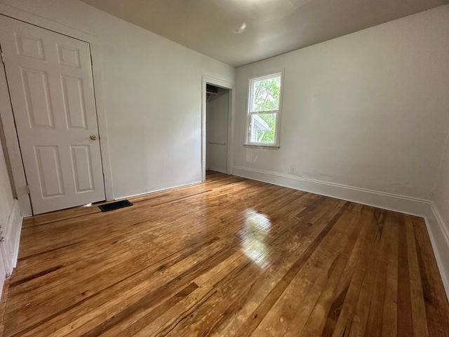 311 Quarry Street, Jackson, MI 49201