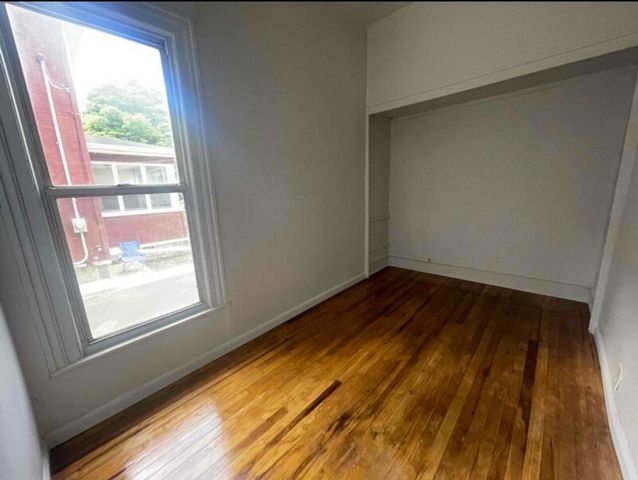 311 Quarry Street, Jackson, MI 49201