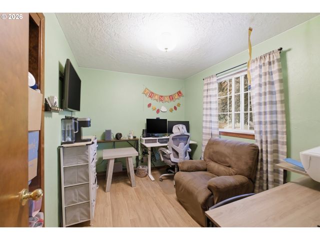 540 Marion Ct, Mt Angel, OR 97362