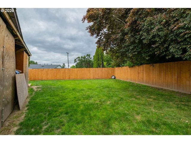 540 Marion Ct, Mt Angel, OR 97362