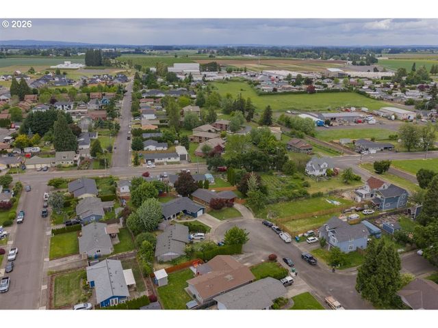 540 Marion Ct, Mt Angel, OR 97362