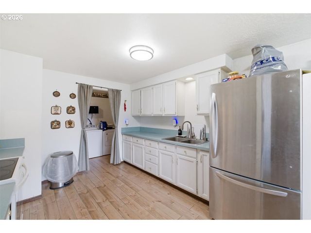 540 Marion Ct, Mt Angel, OR 97362
