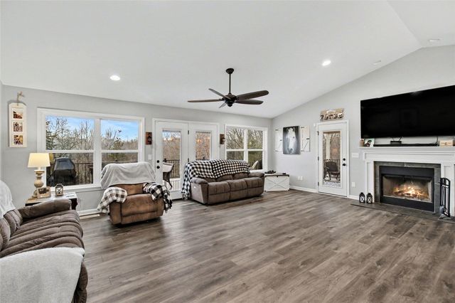 575 Claiborne Drive, Dry Ridge, KY 41035