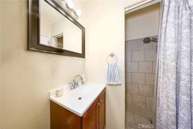 1122 W Service, West Covina, CA 91790