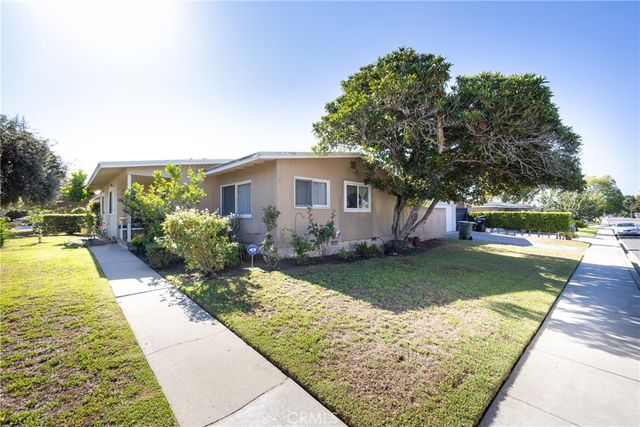 1122 W Service, West Covina, CA 91790