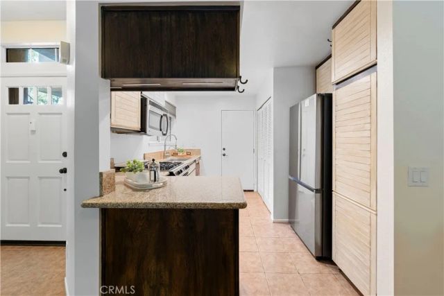 23930 Arroyo Park, Valencia, CA 91355