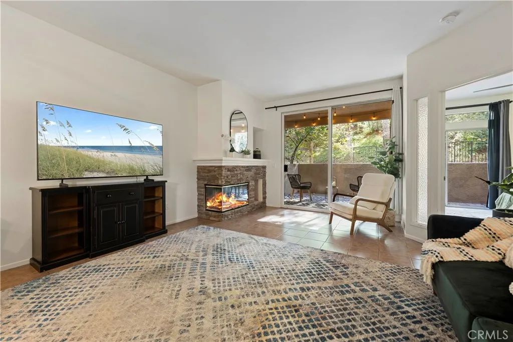 23930 Arroyo Park, Valencia, CA 91355