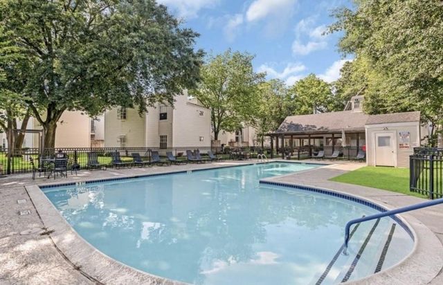 9809 Richmond Avenue E7, Houston, TX 77042