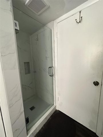 9809 Richmond Avenue E7, Houston, TX 77042