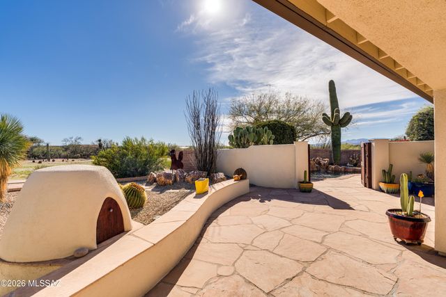 2480 E Glen Canyon Road, Green Valley, AZ 85614