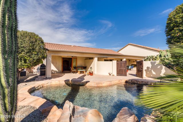 2480 E Glen Canyon Road, Green Valley, AZ 85614