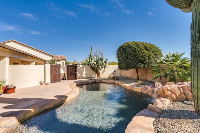 2480 E Glen Canyon Road, Green Valley, AZ 85614