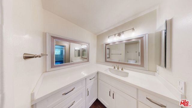 3480 Barham Boulevard 109, Los Angeles, CA 90068