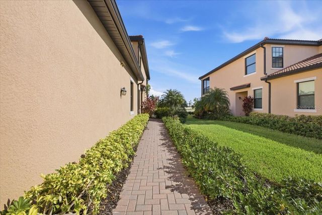 10792 TARFLOWER DRIVE 102, Venice, FL 34293