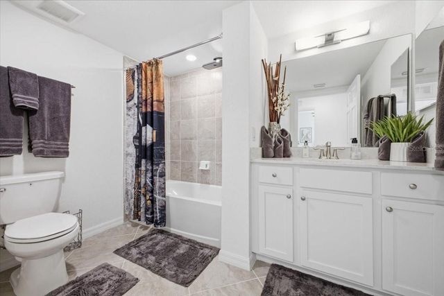 10792 TARFLOWER DRIVE 102, Venice, FL 34293