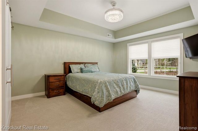 7422 Aspen Creek Drive, Midland, MI 48642