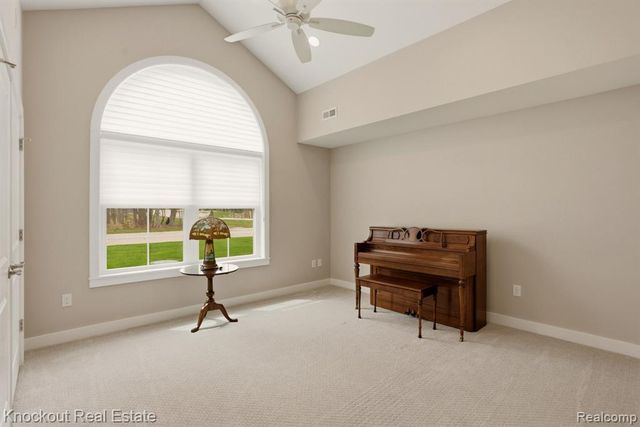 7422 Aspen Creek Drive, Midland, MI 48642