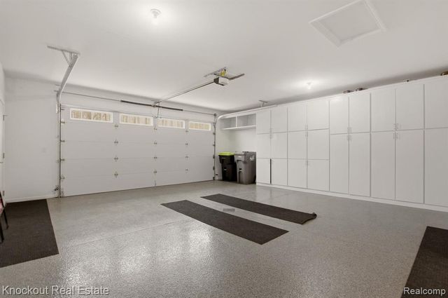 7422 Aspen Creek Drive, Midland, MI 48642