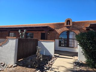 484 S La Canada Dr Unit B, Green Valley, AZ 85614