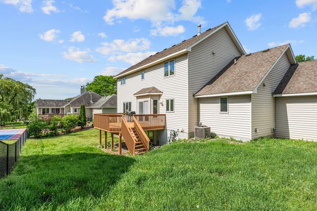 4290 Cottonwood Lane N, Plymouth, MN 55441